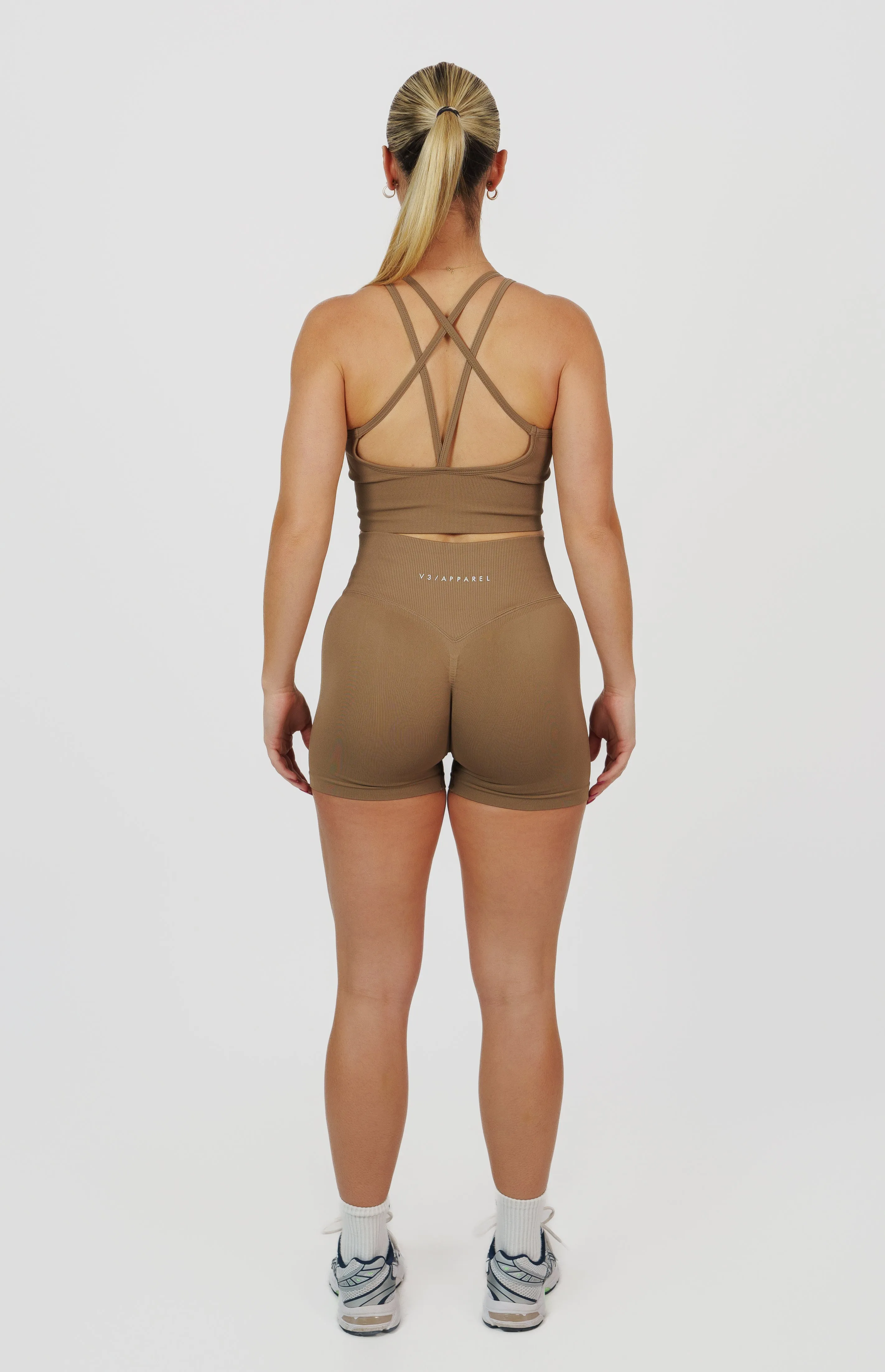 Form Seamless Scrunch Shorts & Sports Bra Set - Cocoa Beige