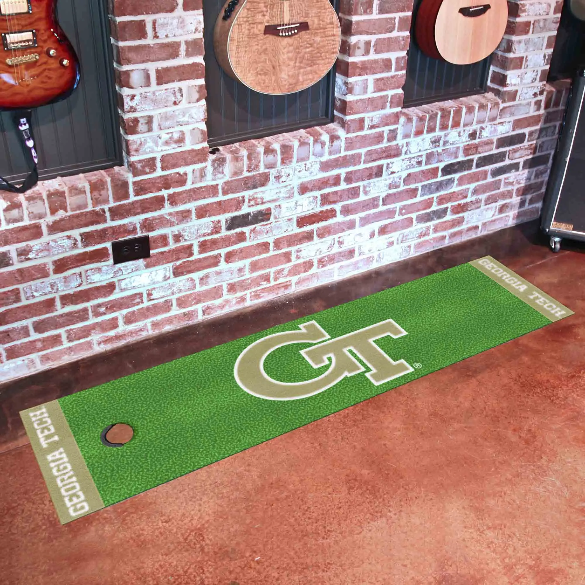 Georgia Tech Yellow Jackets Putting Green Mat - 1.5ft. x 6ft., GT