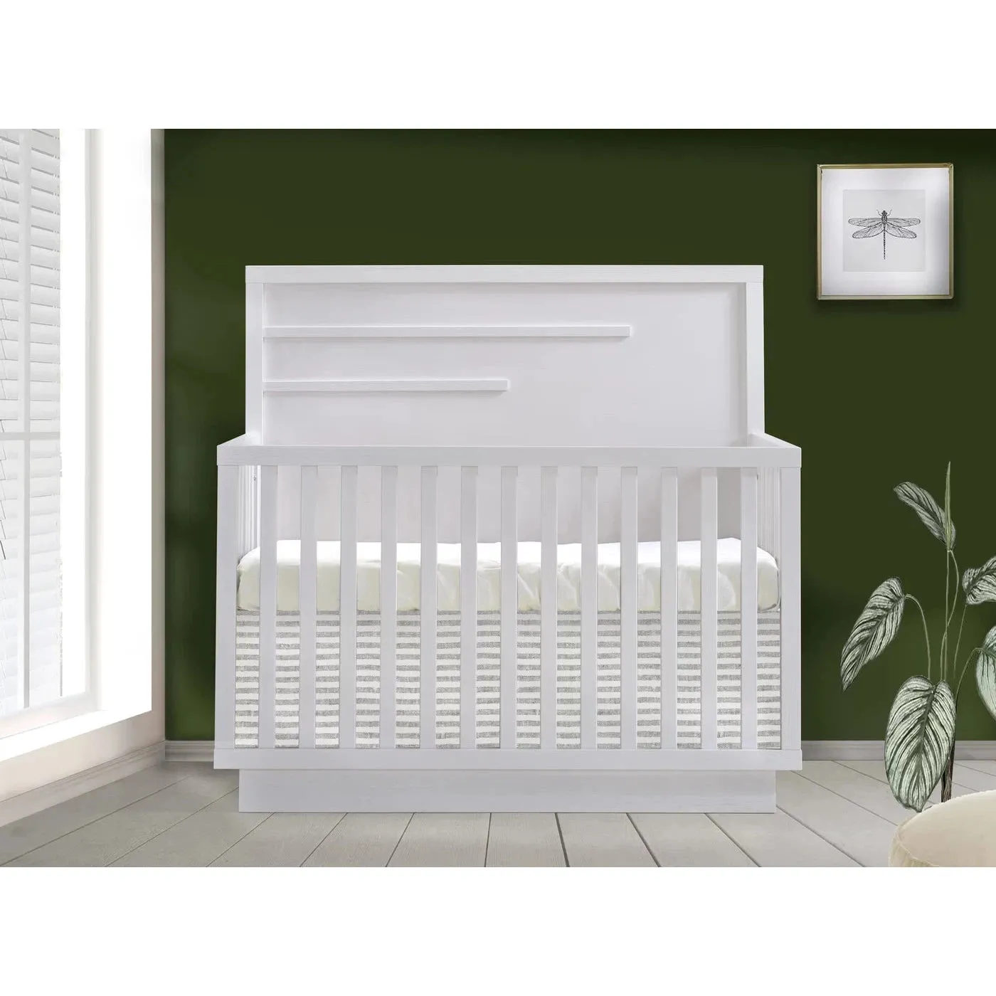 Natart Como Conv Crib with Horizontal Moulding